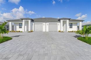 602/604 SW 8th Place - Photo 1 of 1