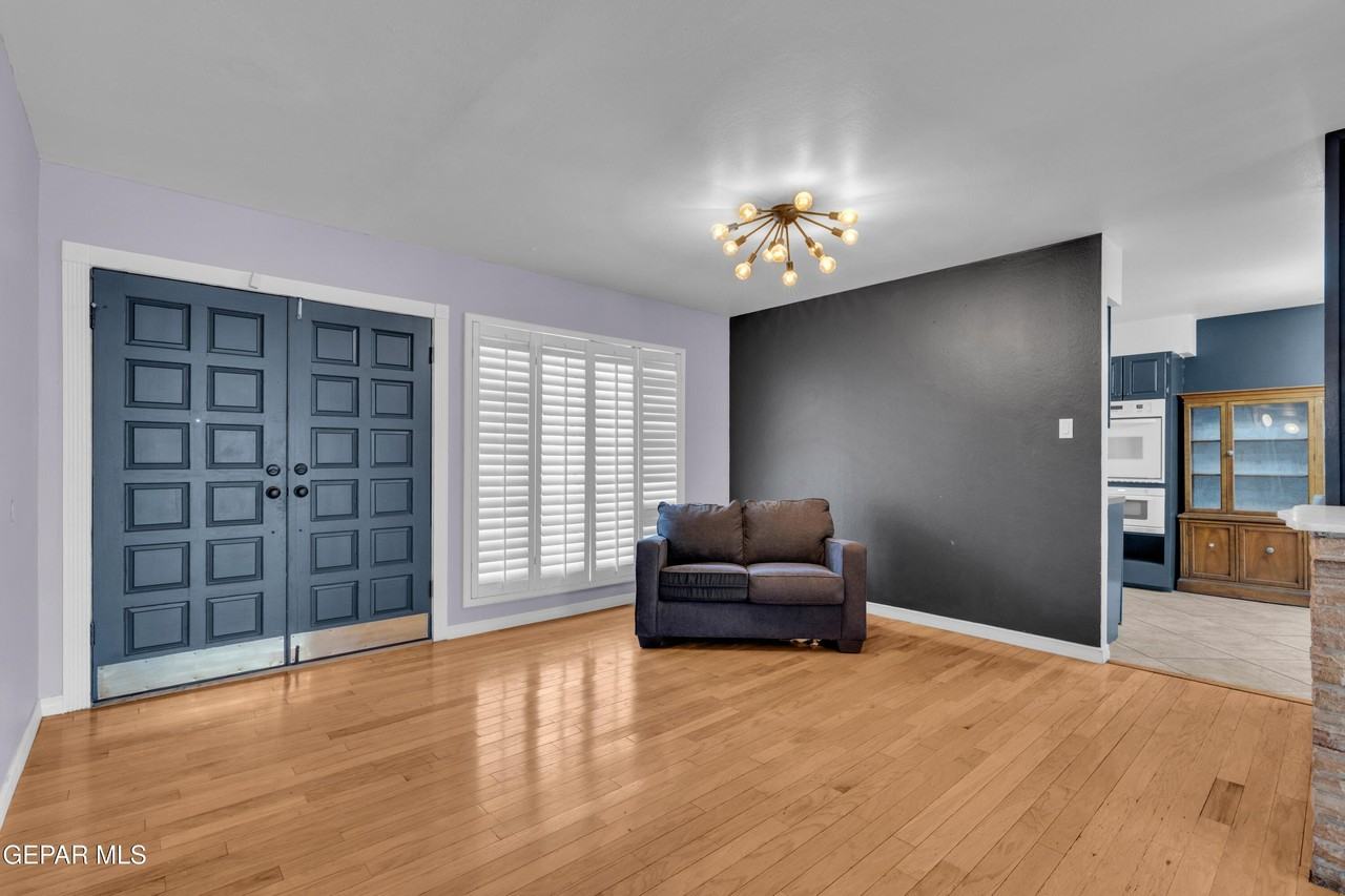 4200 Wallington Dr - Photo 7 of 50