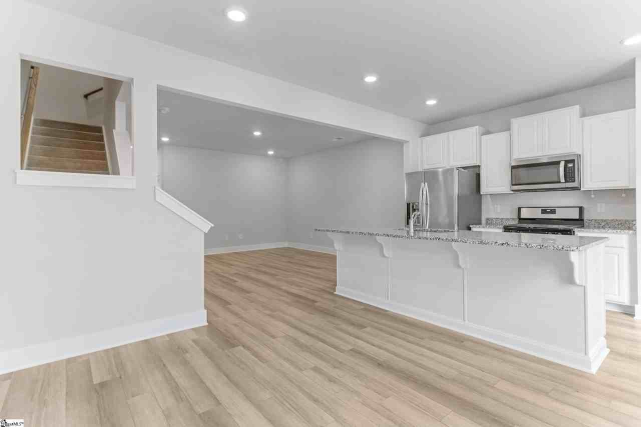 1031 Millison Pl - Photo 3 of 38