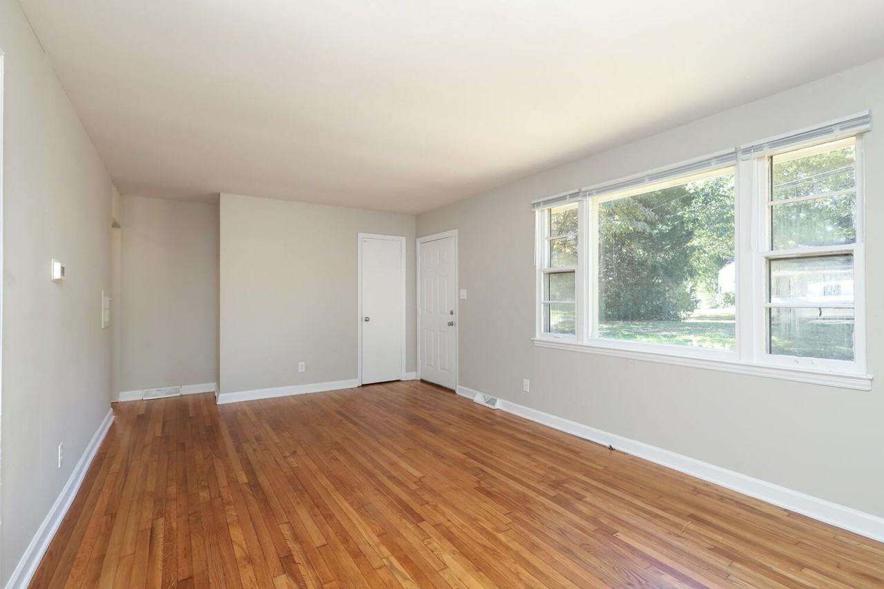 508 Norris Ave - Photo 3 of 24