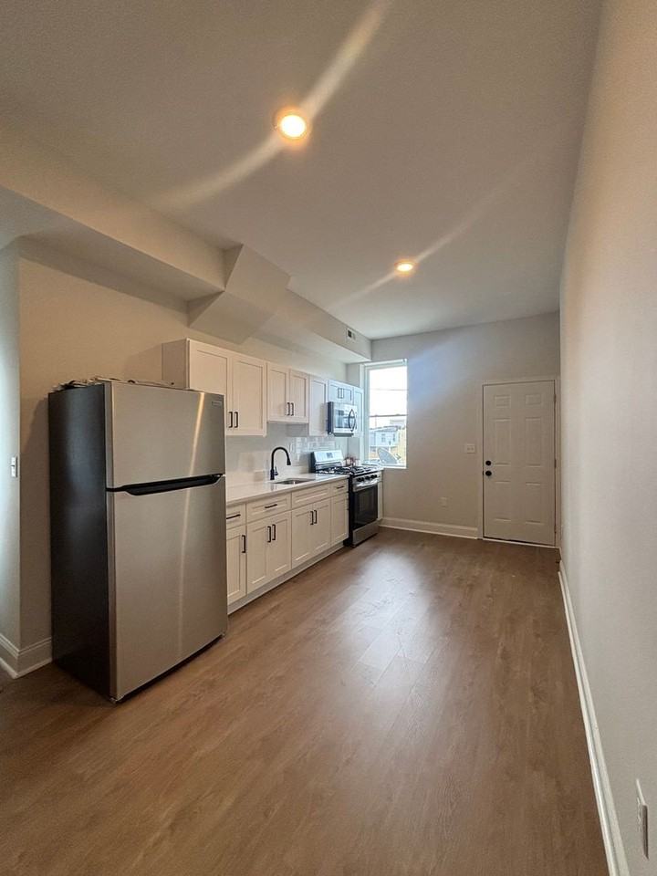 1707 E Federal St - Photo 4 of 7