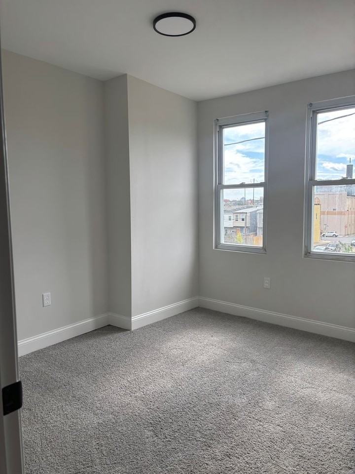 1707 E Federal St - Photo 7 of 7