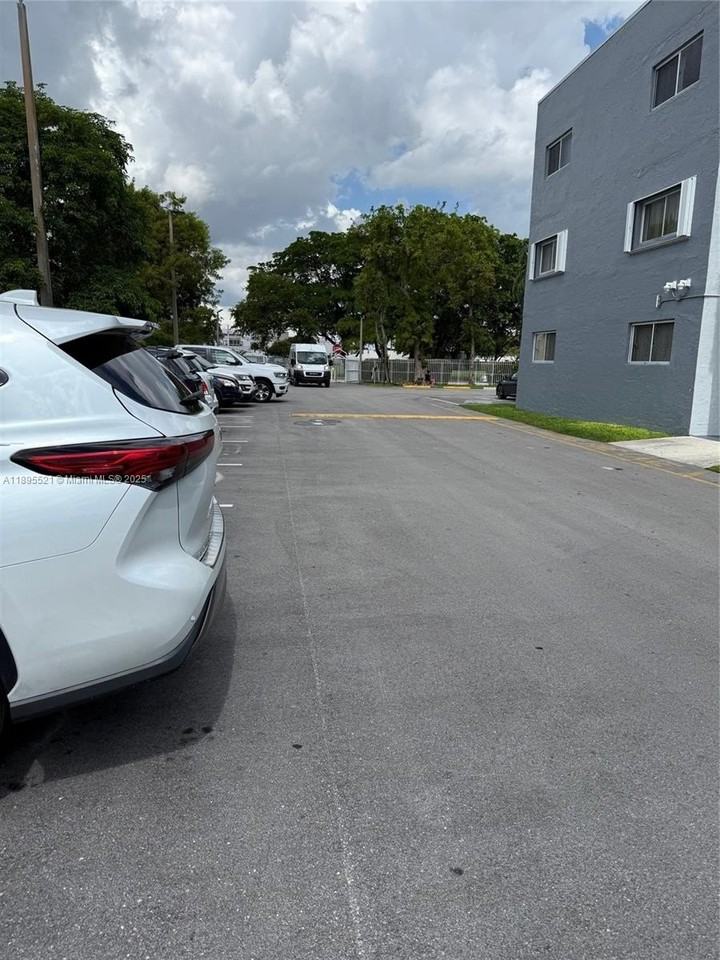 11301 Sw 200th St #305A - Photo 5 of 26