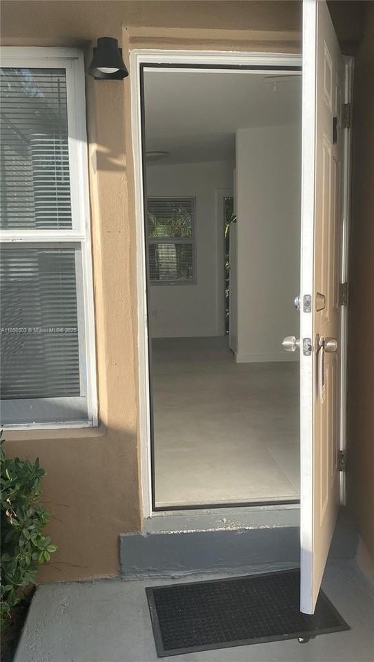 2011 Ne 167th St #6 - Photo 2 of 23