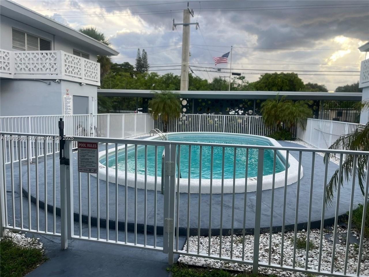 12665 Ne 16th Ave #8