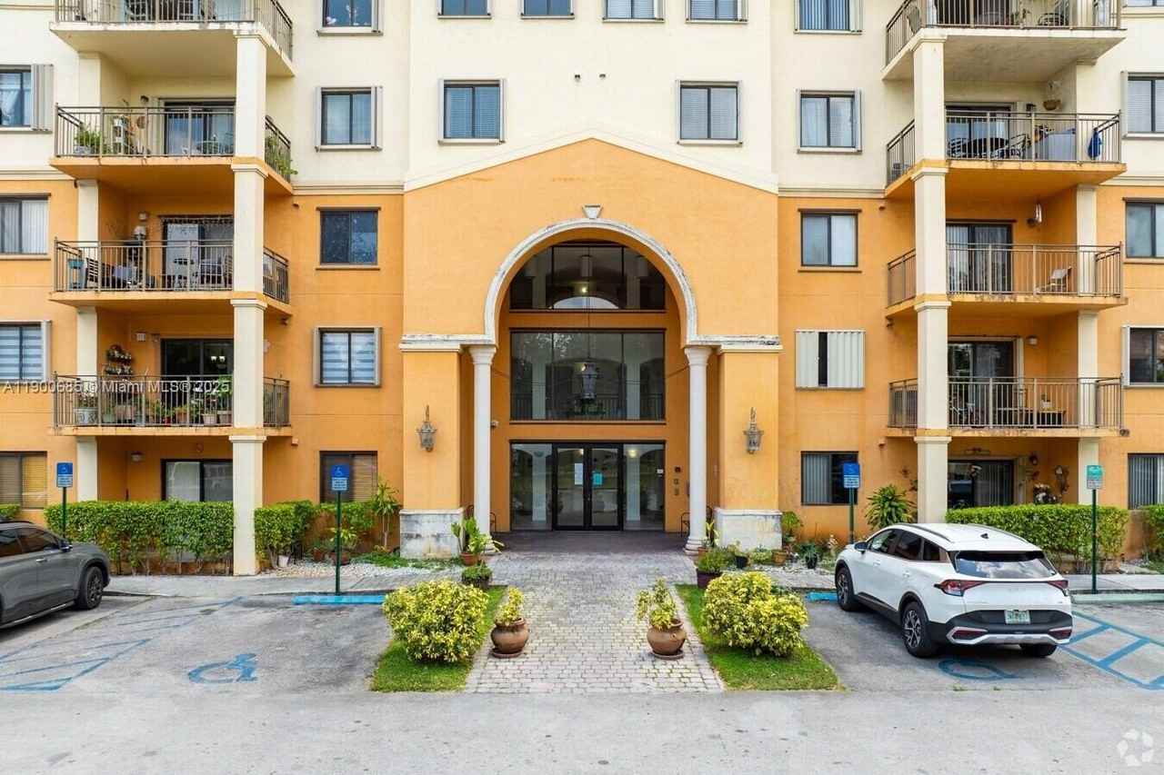 9340 Fontainebleau Blvd #W206