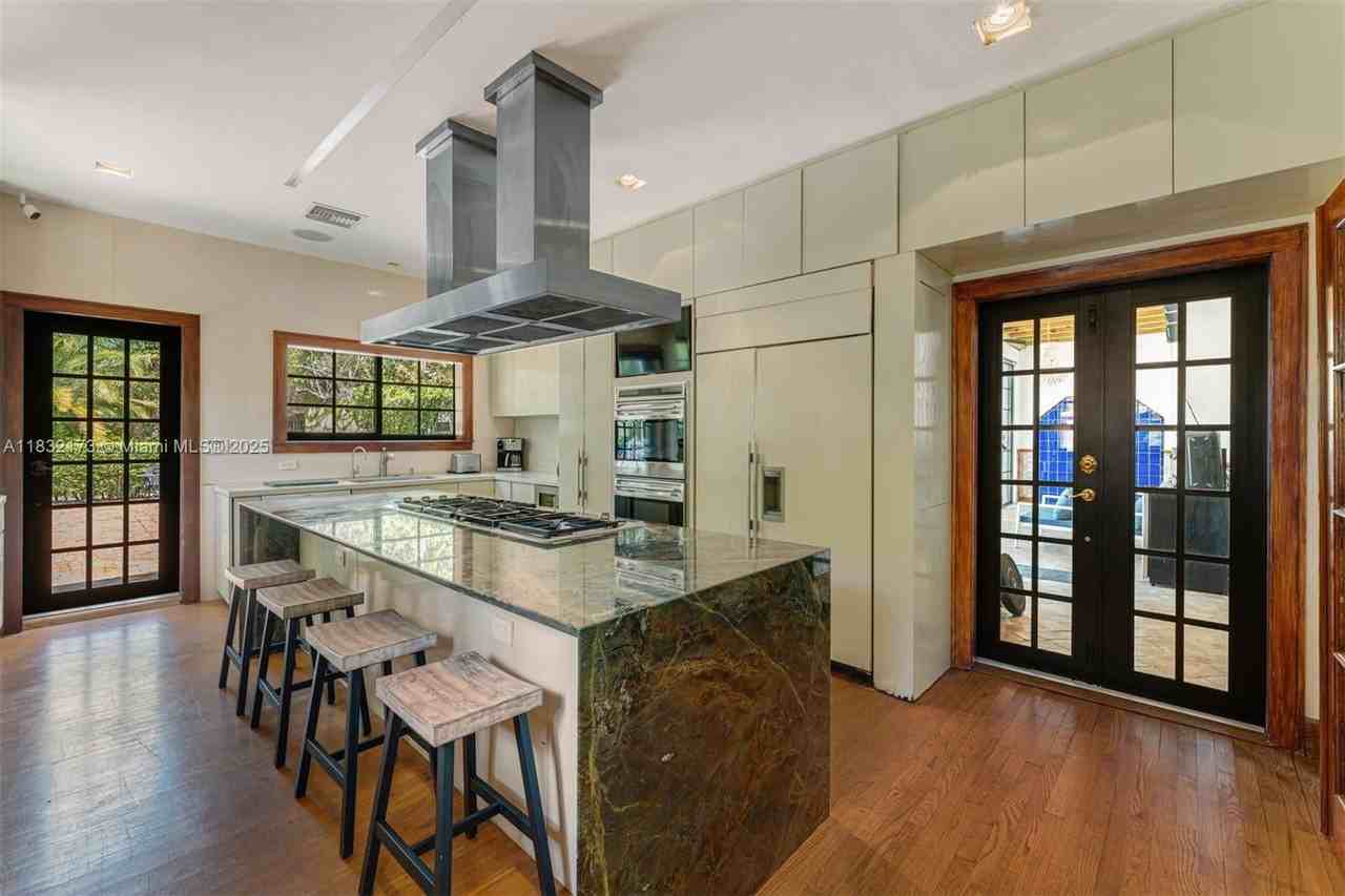 1694 Granada Blvd #SFH - Photo 3 of 8