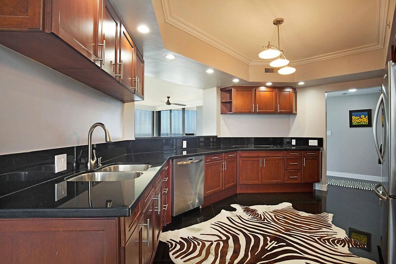 2401 N Ocean Blvd - Photo 5 of 8