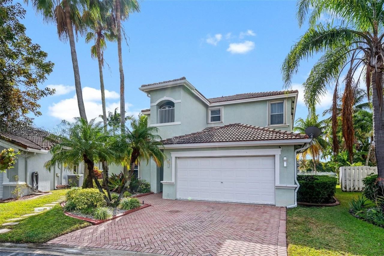 13398 Sw 28th St - Photo 3 of 8
