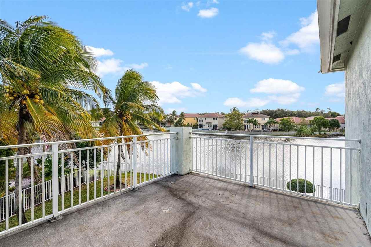 13398 Sw 28th St - Photo 5 of 8