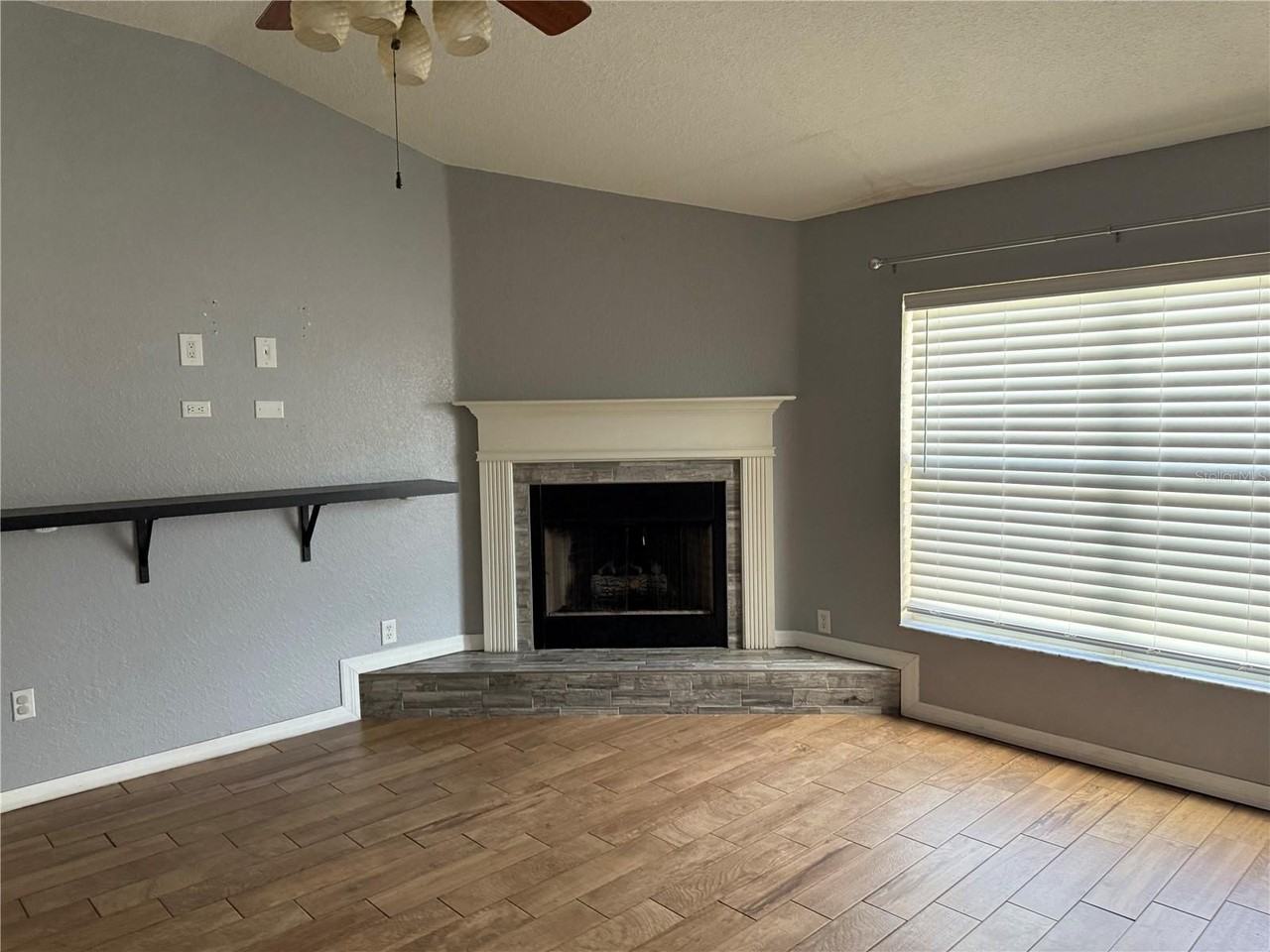 14 Sunrise Drive - Photo 4 of 23