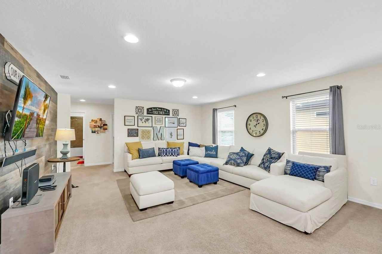 8977 Rhodes St - Photo 6 of 45