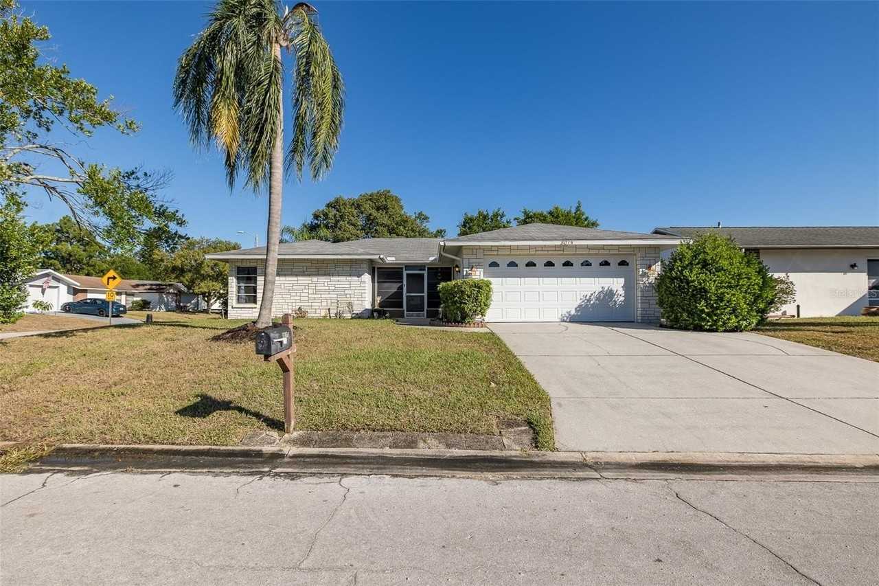 8015 San Fernando Dr - Photo 6 of 46