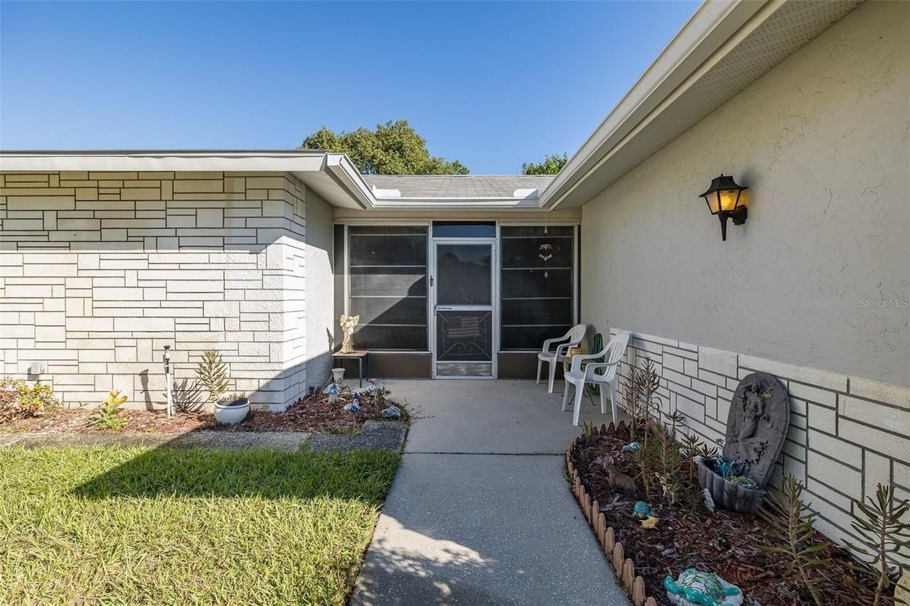 8015 San Fernando Dr - Photo 7 of 46