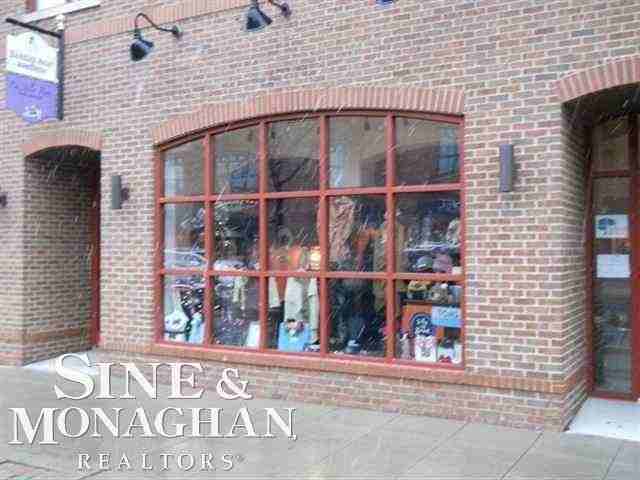 17029 Kercheval Ave #3 - Photo 4 of 5