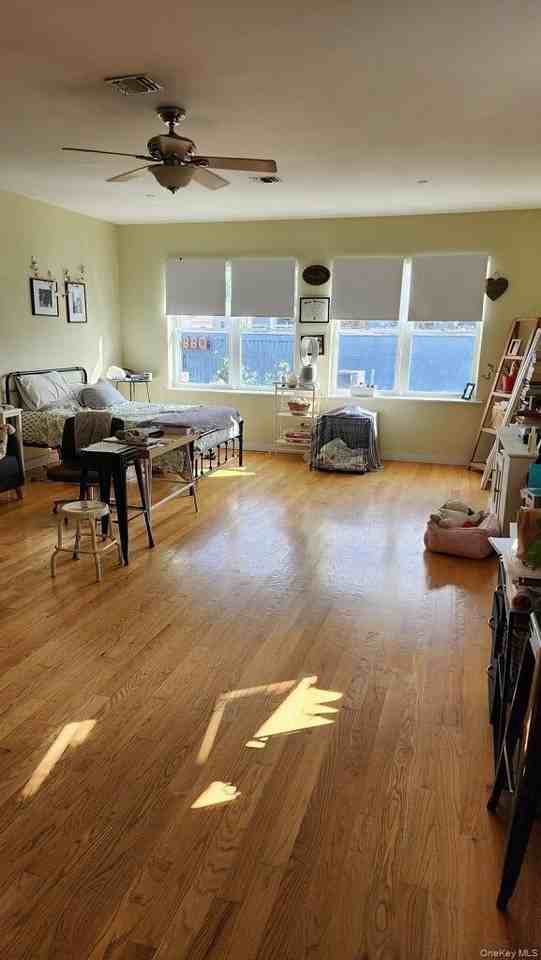 292 Main St - Photo 2 of 9