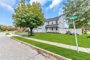922 Quincy Dr - Photo 1 of 1