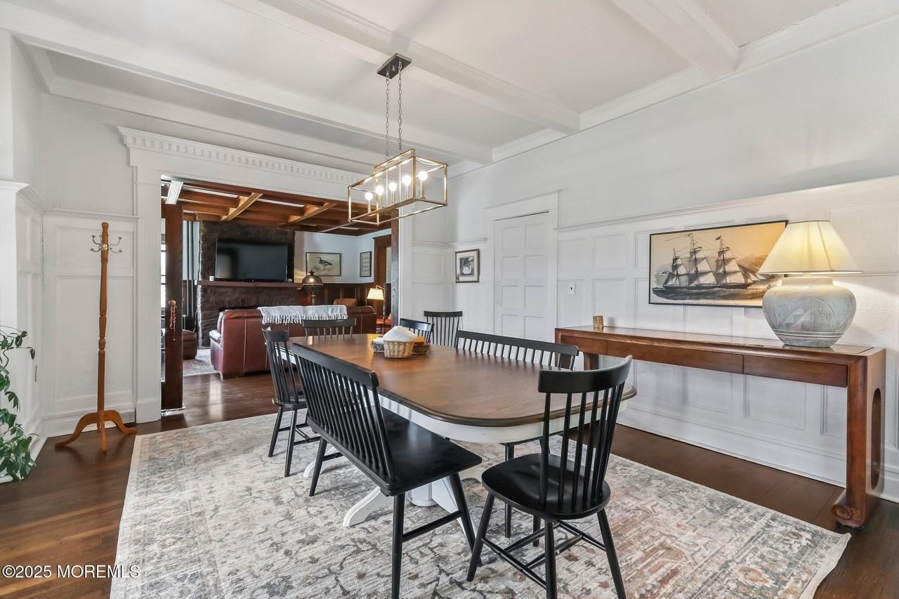 125 Morris Ave - Photo 6 of 34