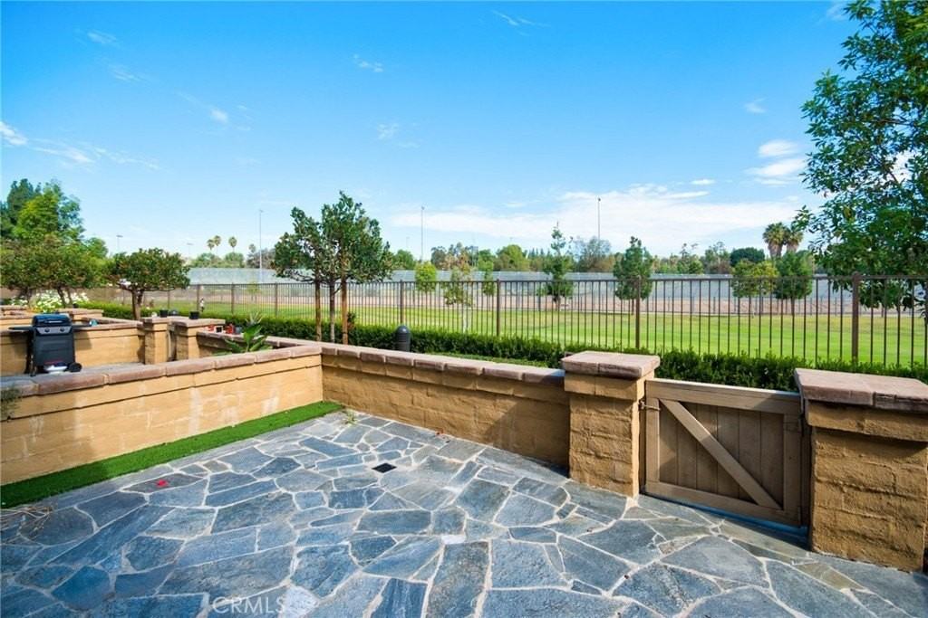 2437 Sanabria Ln - Photo 2 of 36