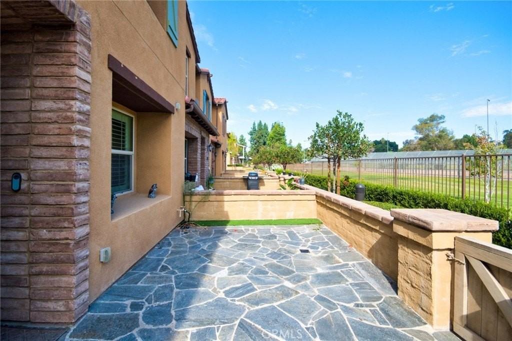 2437 Sanabria Ln - Photo 3 of 36