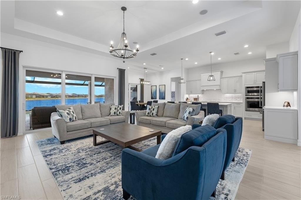 14265 Laguna Springs Ln - Photo 3 of 40