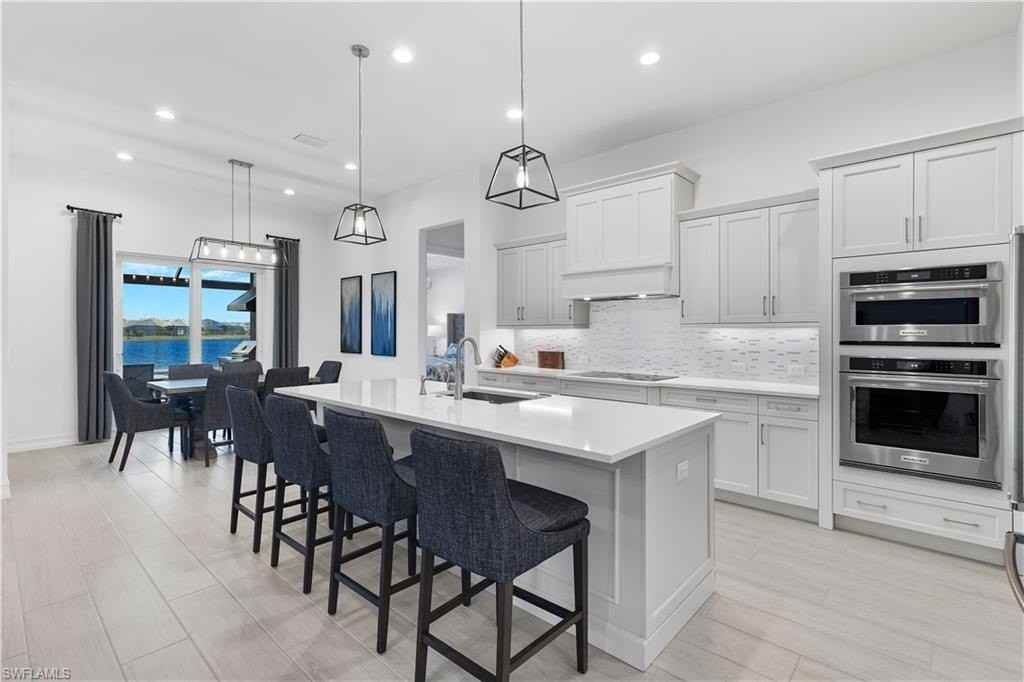 14265 Laguna Springs Ln - Photo 5 of 40