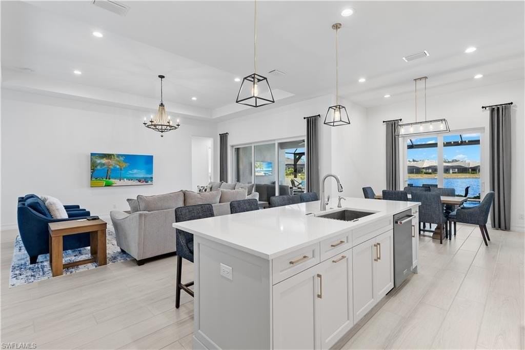 14265 Laguna Springs Ln - Photo 7 of 40