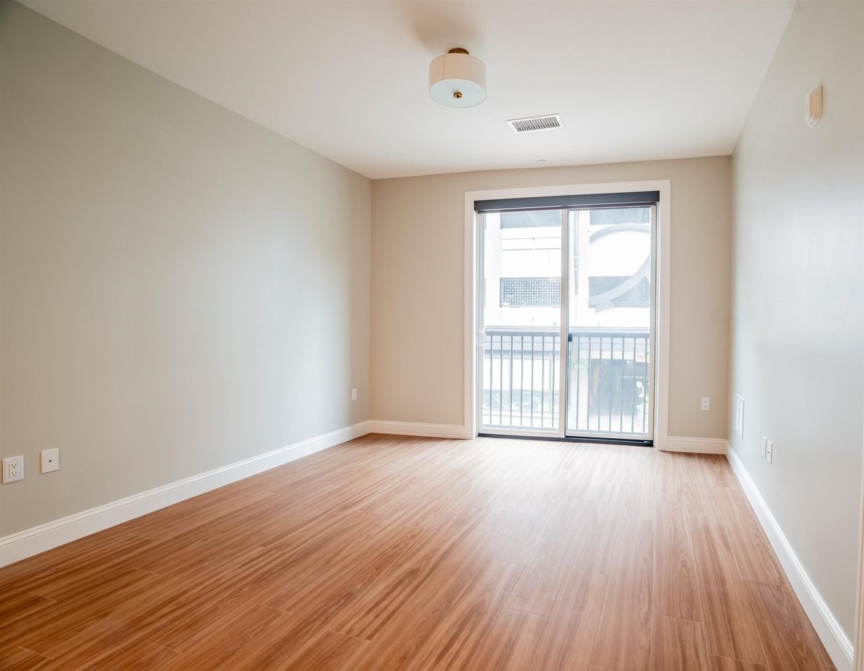 99 Foundry Pl #107 - Photo 4 of 8