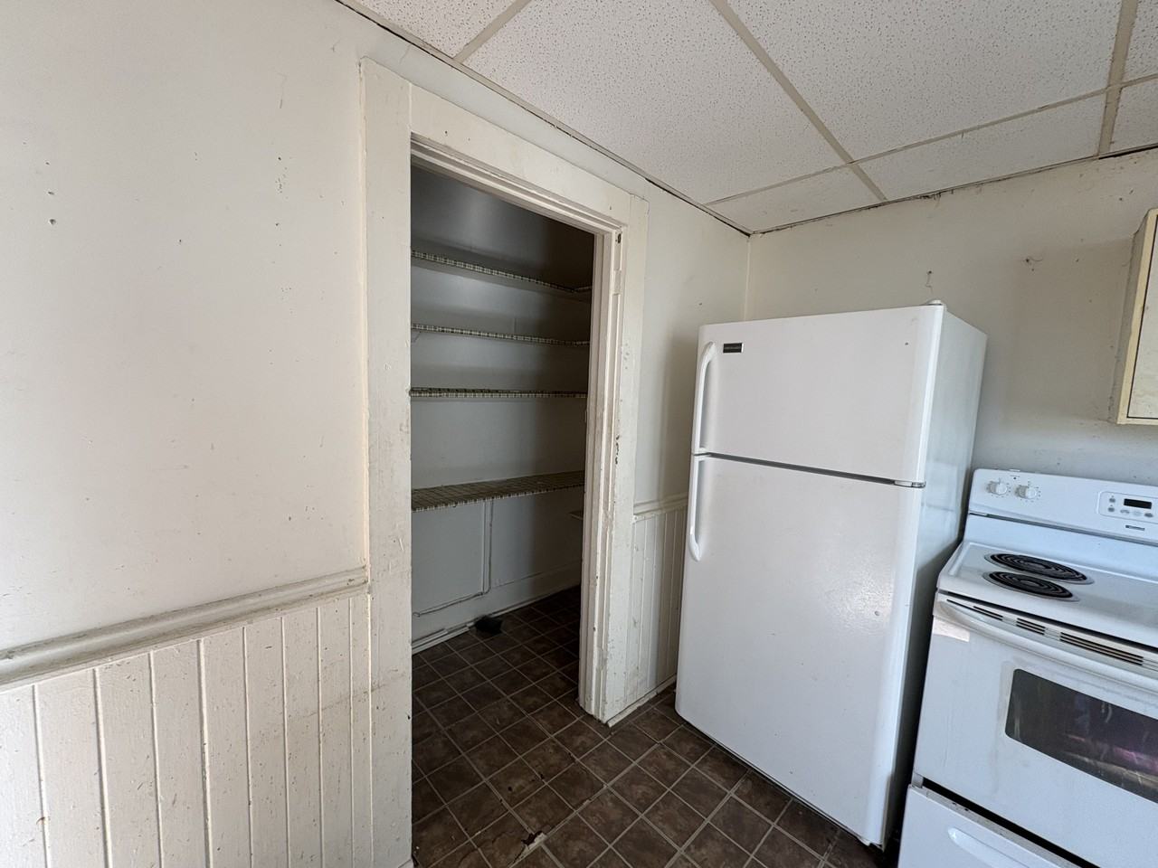 184 Duke Street West #184