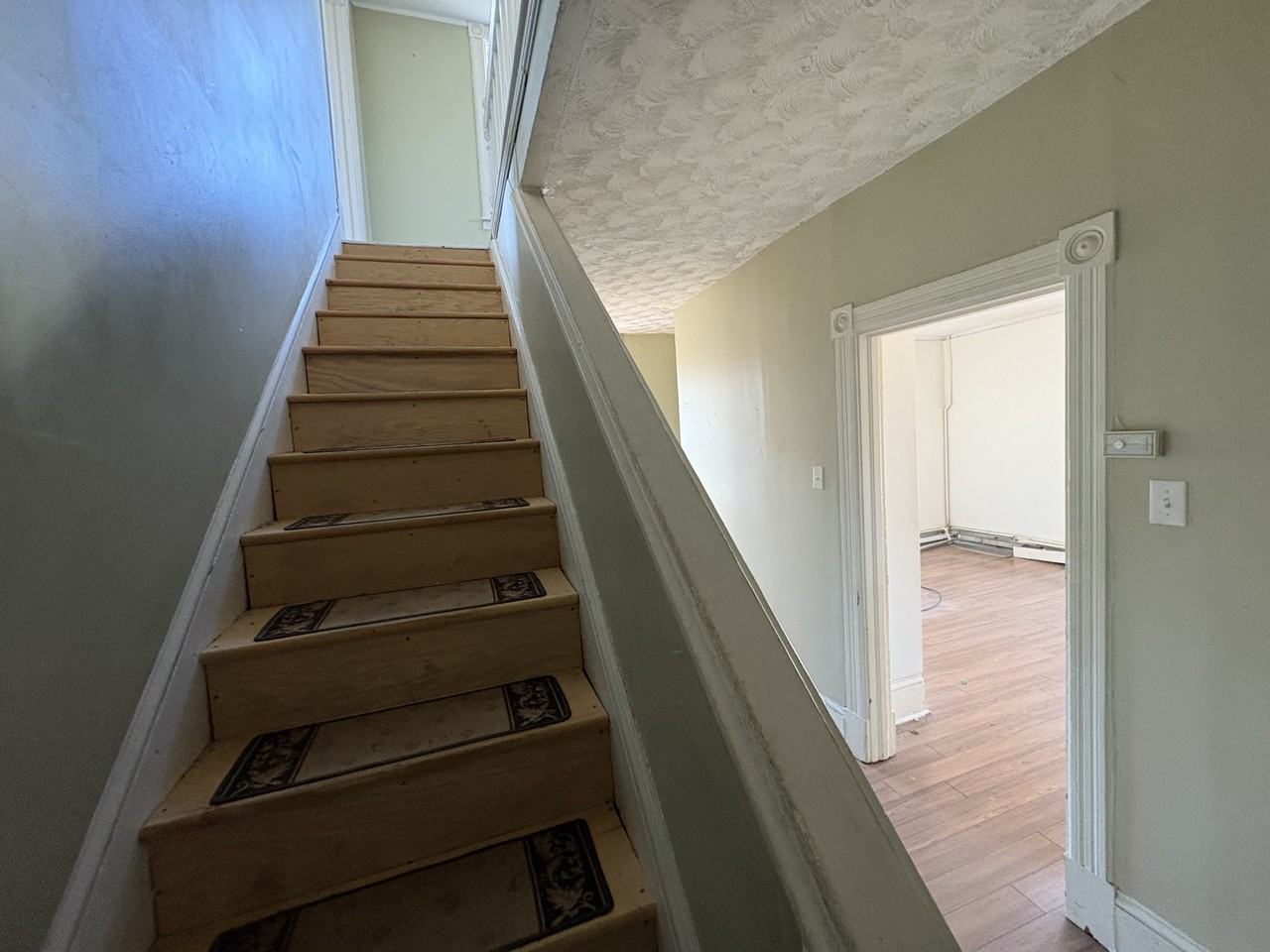 184 Duke Street West #184 - Photo 6 of 16