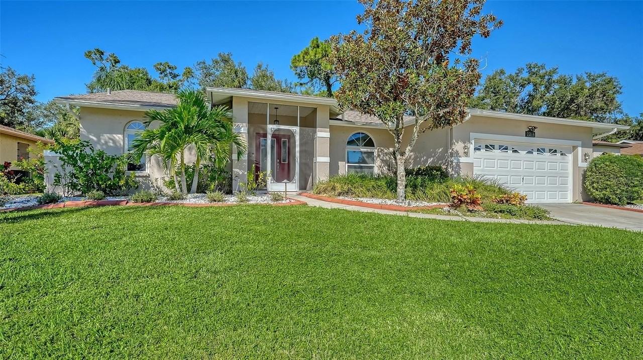 2246 Cork Oak St W - Photo 5 of 50