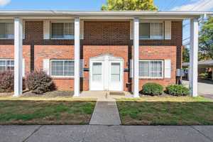 featured image of 335 1st Ave Nw