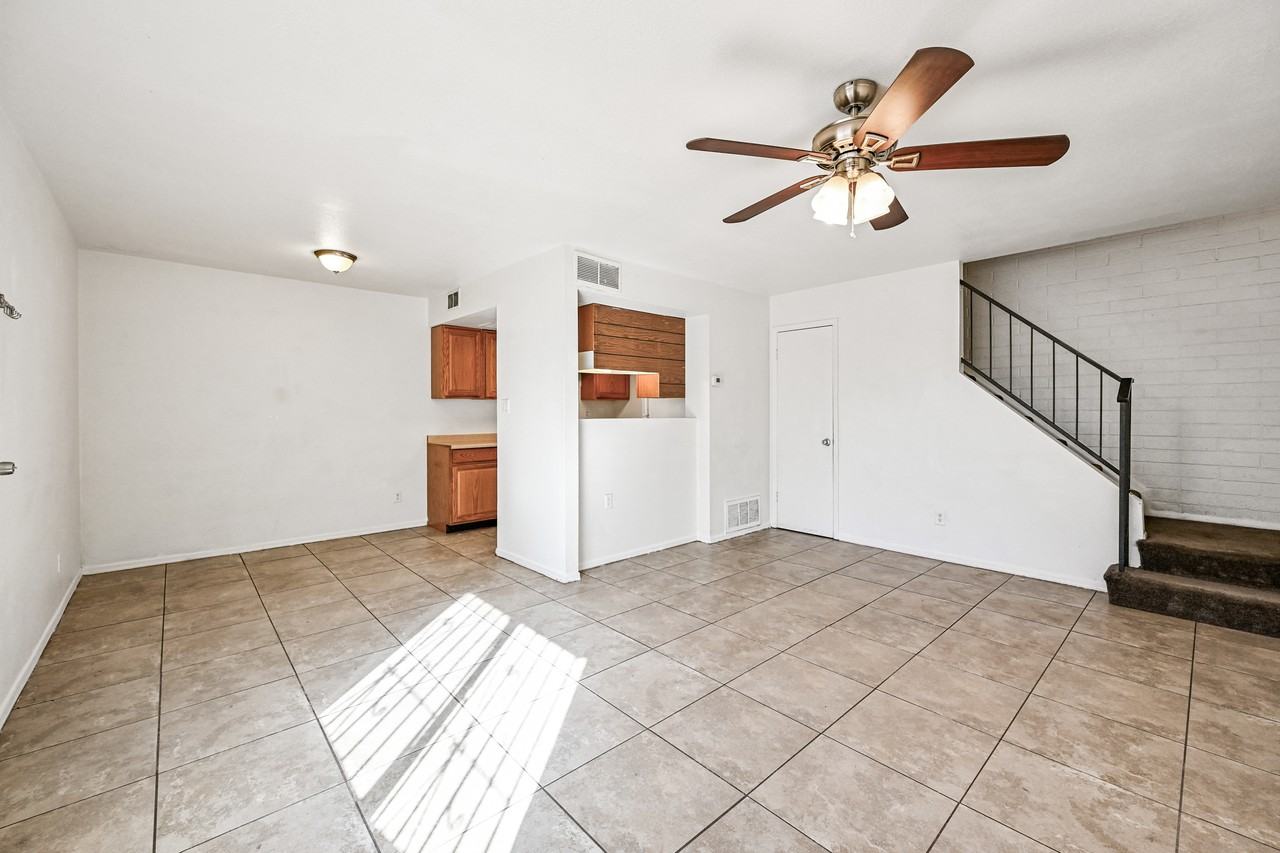 4240 South 46th Place - Photo 3 of 17