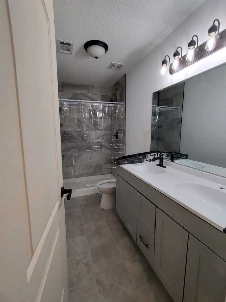 321 Ne Cedar Trl - Photo 7 of 13