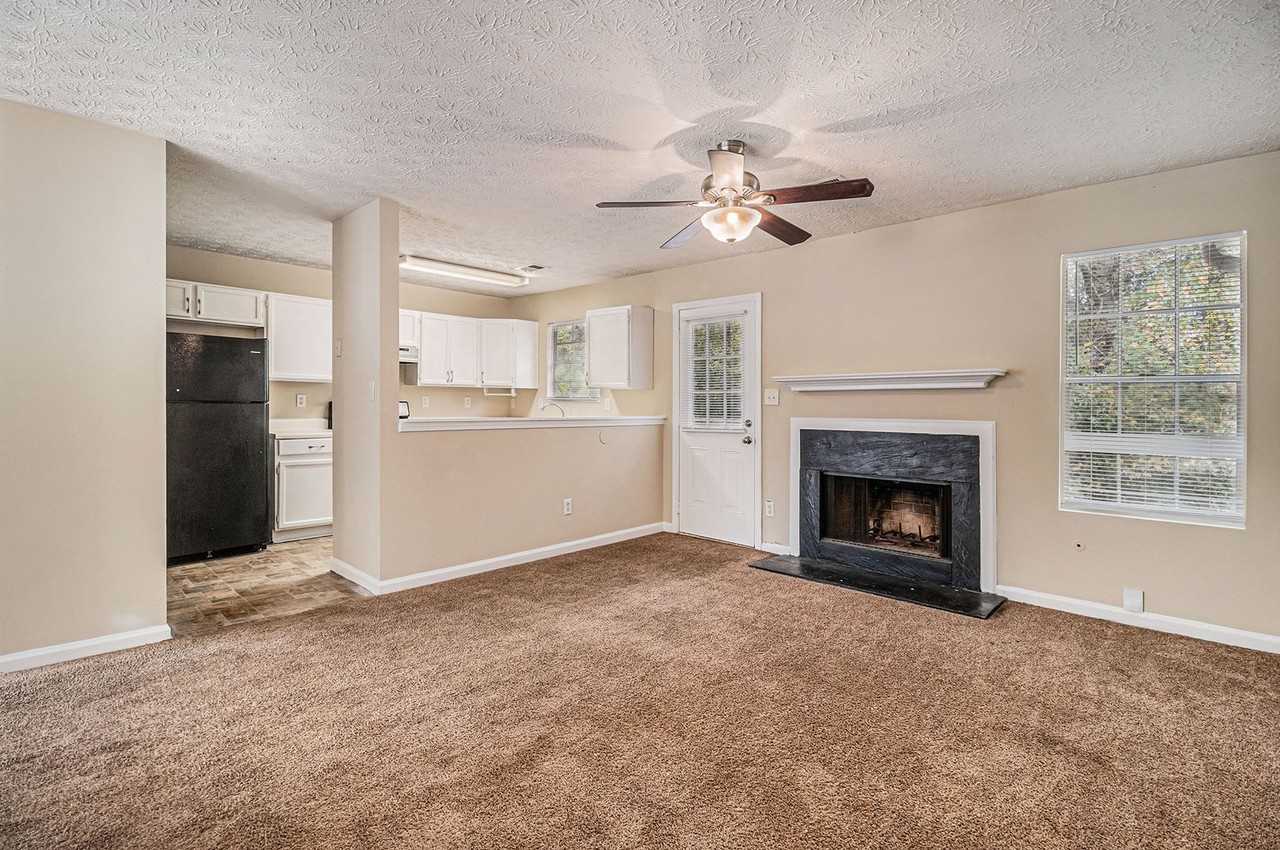 3292 Deer Pause Lane - Photo 3 of 19