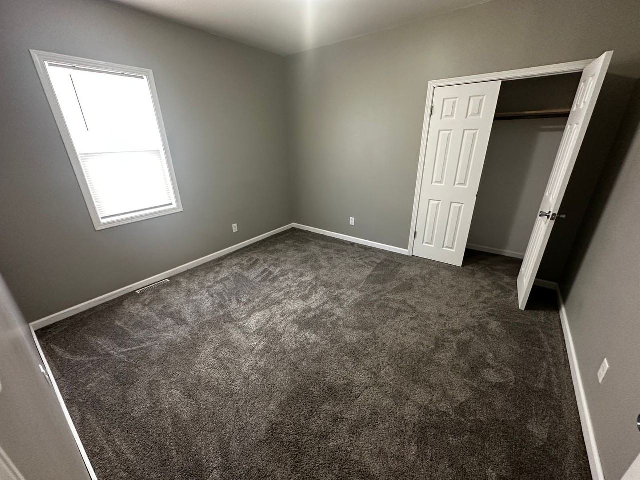 6416 Carnegie St - Photo 7 of 9