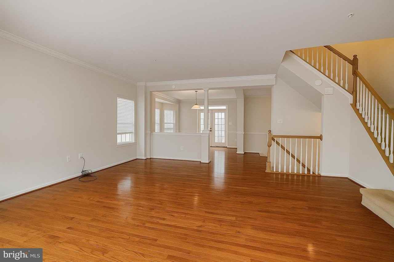 3232 Careysbrook Ct - Photo 3 of 9