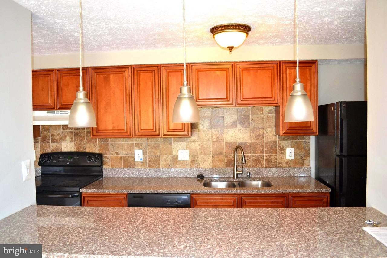 504 Philmont Drive #9 - Photo 5 of 15