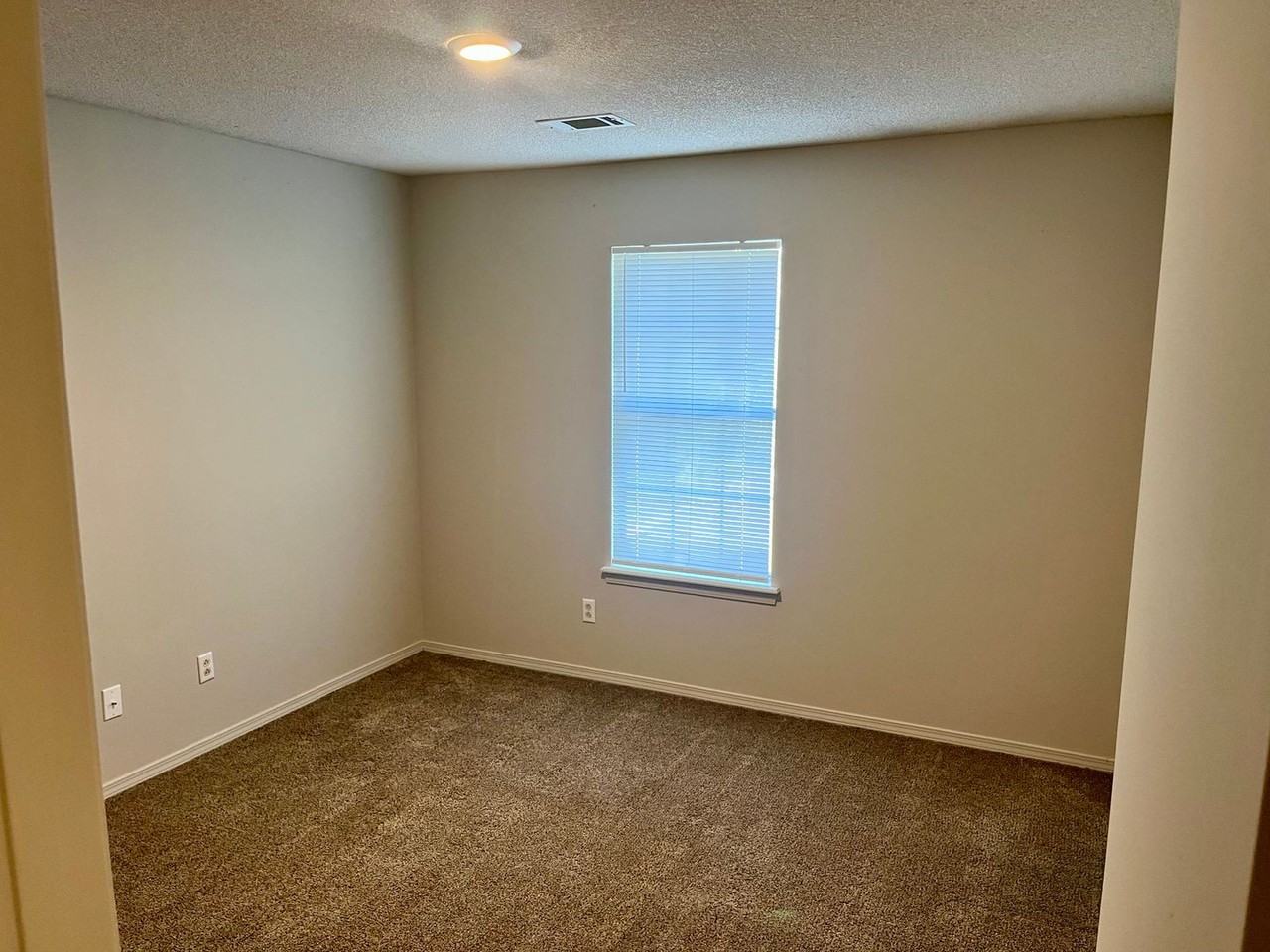 Lake Hills Townhouses - Photo 4 of 6