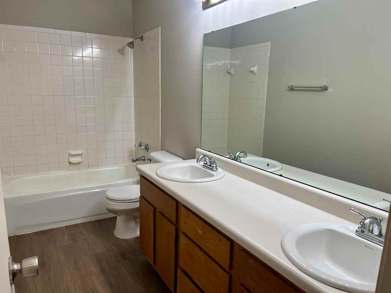 Lake Hills Townhouses - Photo 6 of 6