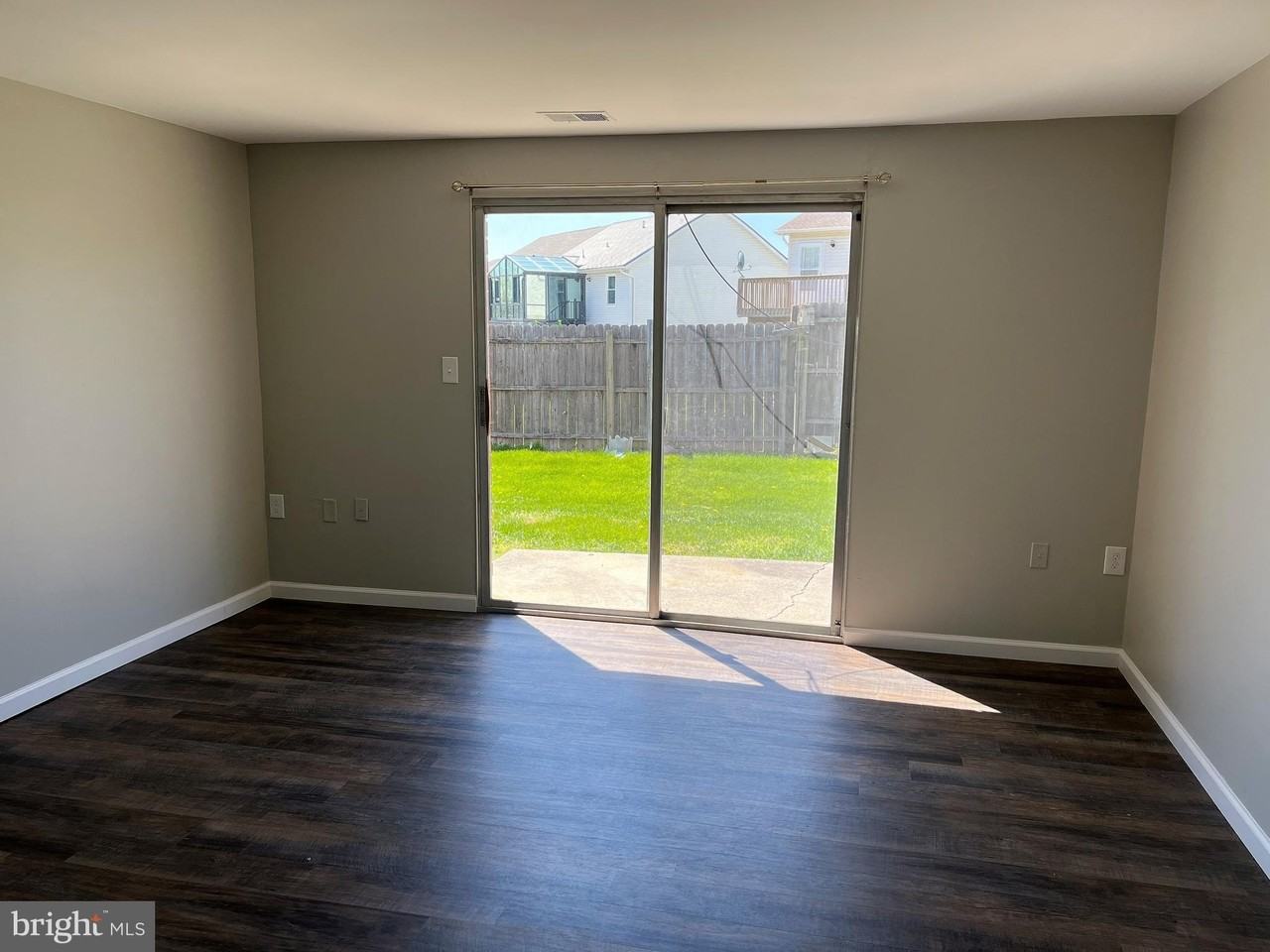 65 North St Apt 4 #4 - Photo 5 of 9