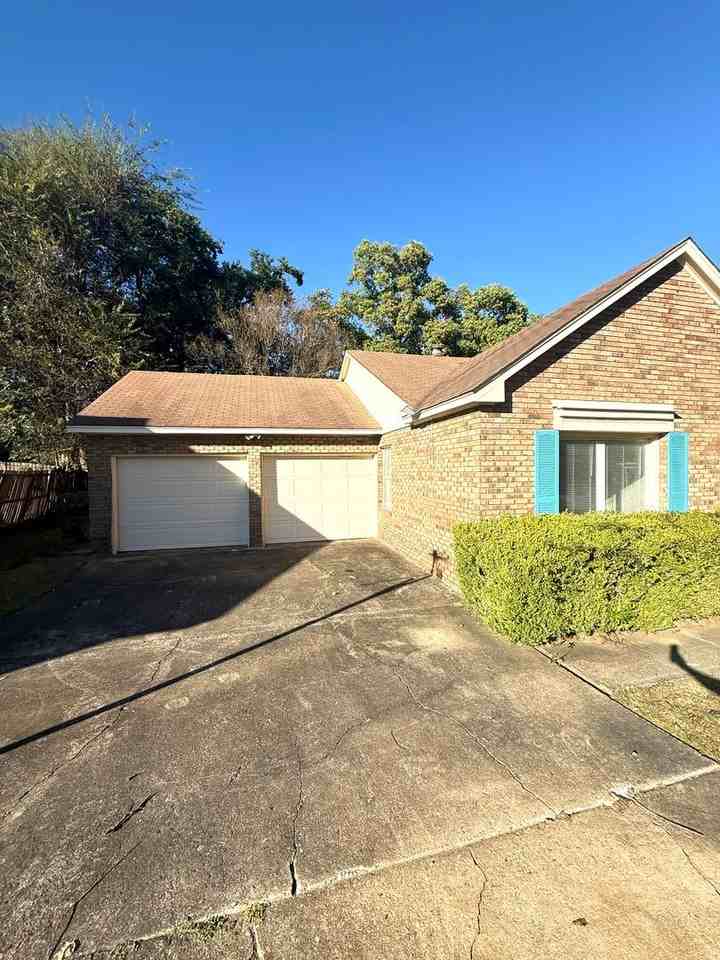 6125 Greta Pl - Photo 3 of 13