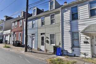 1334 Penn St - Photo 1 of 1