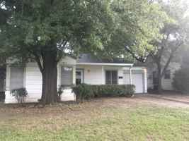 featured image of 1909 Wilson Ave