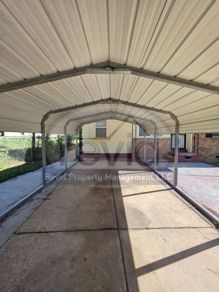 3906 Hammett Drive - Photo 2 of 27