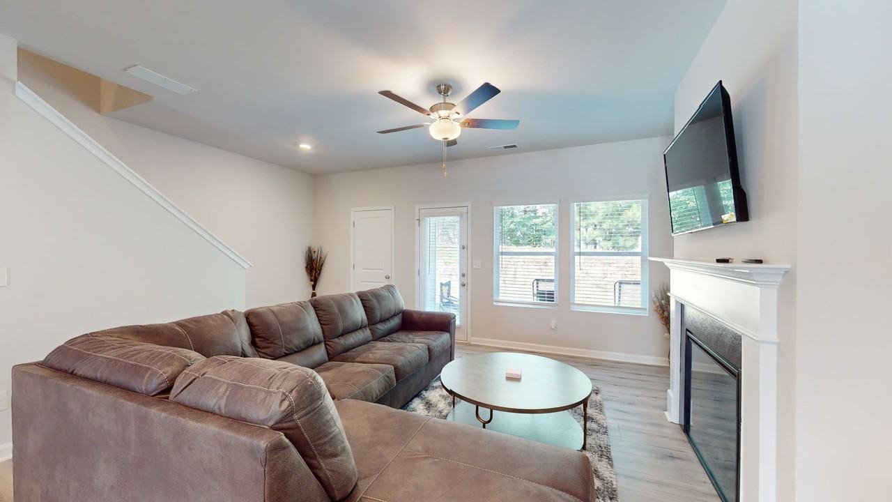 6117 Mallory Ridge - Photo 3 of 13