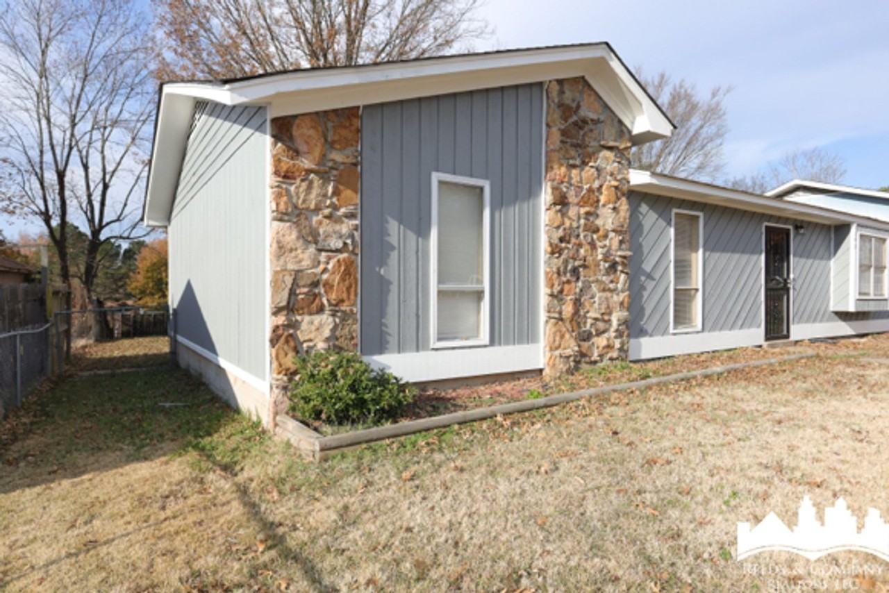 5343 Cedar Bluff Dr - Photo 4 of 21