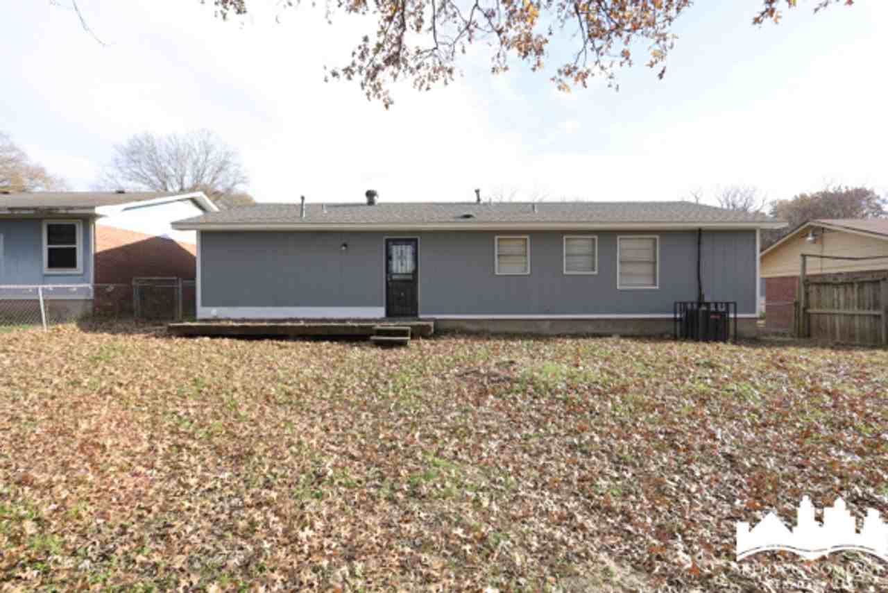 5343 Cedar Bluff Dr - Photo 6 of 21