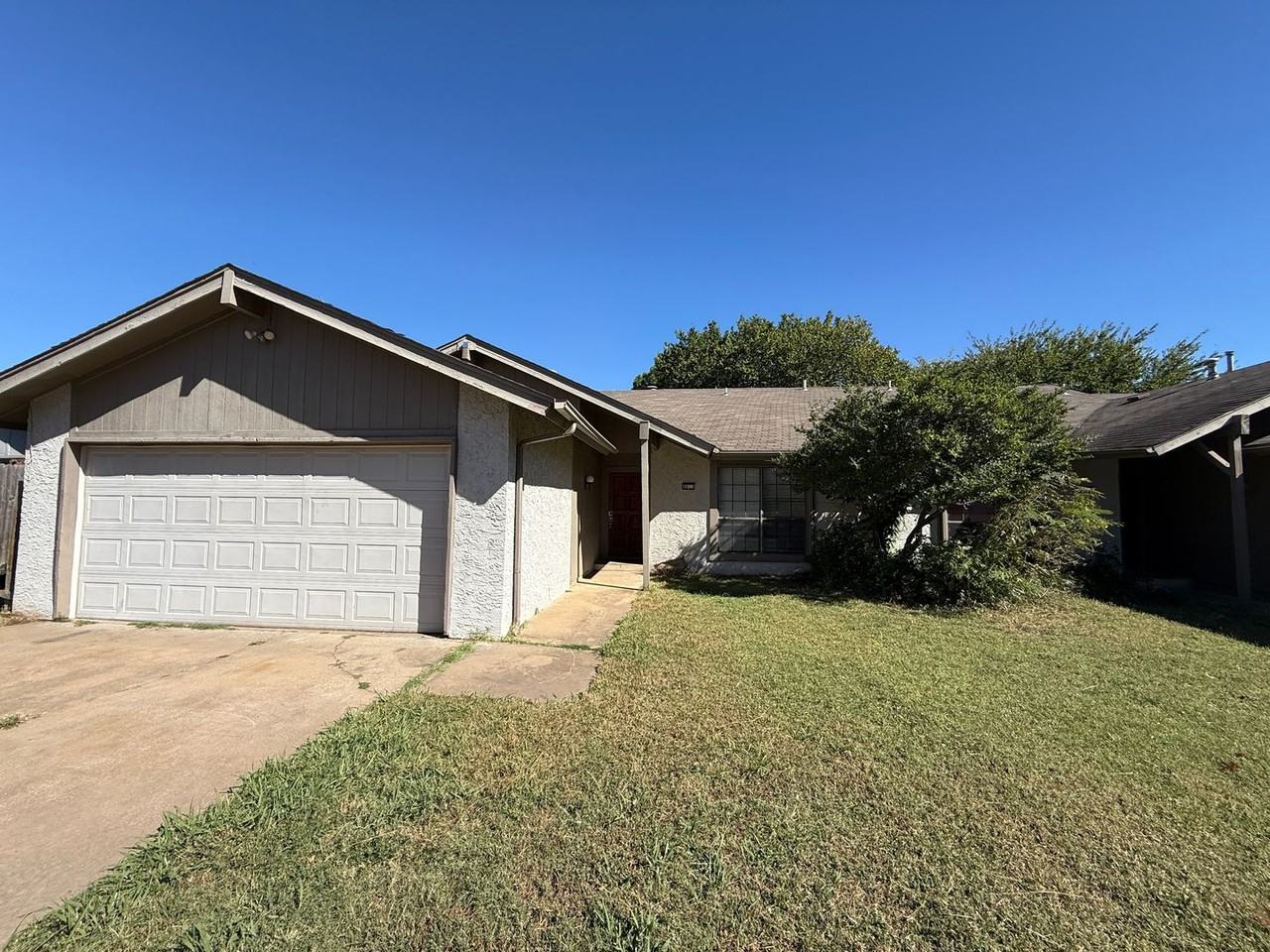 8011 S 79th East Ave - Photo 2 of 17