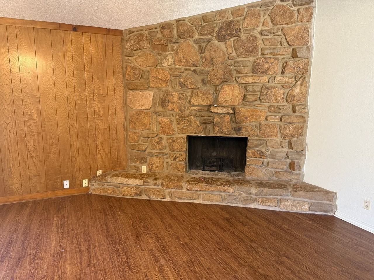 8011 S 79th East Ave - Photo 6 of 17